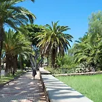 Edificio Maranuelas, Puerto La Cruz, Islas Canarias Tenerife * Puerto de la Cruz (Tenerife)