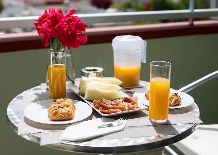 Edificio Maranuelas, Puerto La Cruz, Islas Canarias Tenerife * Puerto de la Cruz (Tenerife)