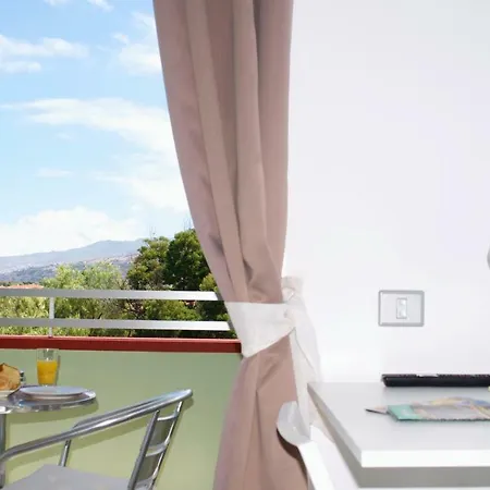 Edificio Maranuelas, Puerto La Cruz, Islas Canarias Tenerife Apartment Puerto de la Cruz (Tenerife)