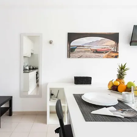 Edificio Maranuelas, Puerto La Cruz, Islas Canarias Tenerife * Puerto de la Cruz (Tenerife)