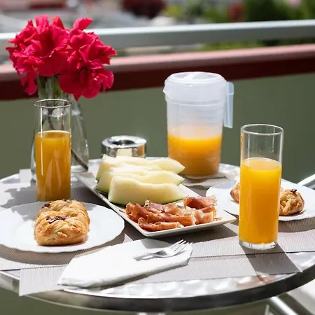 Edificio Maranuelas, Puerto La Cruz, Islas Canarias Tenerife * Puerto de la Cruz (Tenerife)