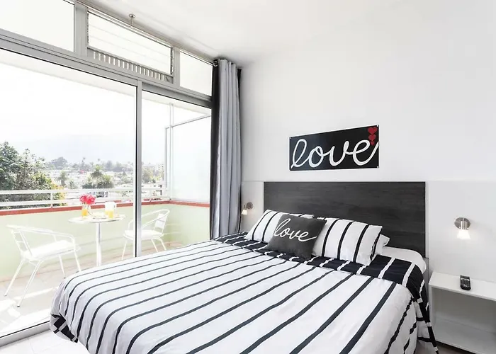 Edificio Maranuelas, Puerto La Cruz, Islas Canarias Tenerife Apartment