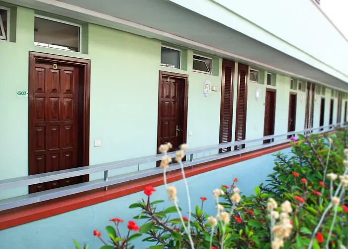 Edificio Maranuelas, Puerto La Cruz, Islas Canarias Tenerife