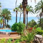Edificio Maranuelas, Puerto La Cruz, Islas Canarias Tenerife * Puerto de la Cruz (Tenerife)